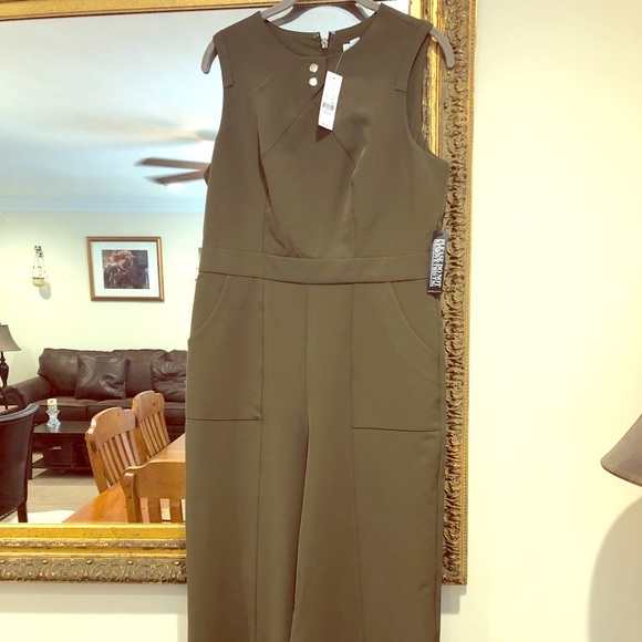 Romper - Picture 1 of 3